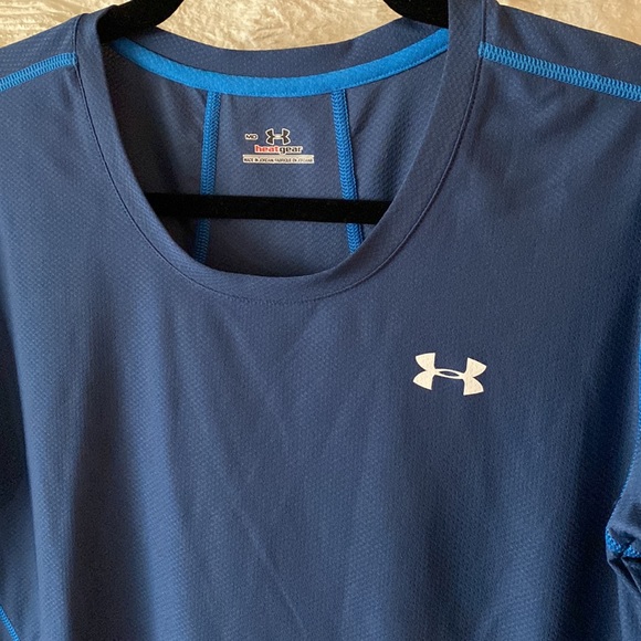 Under Armour Heat Gear Long Sleeve Top - Medium - Picture 2 of 9